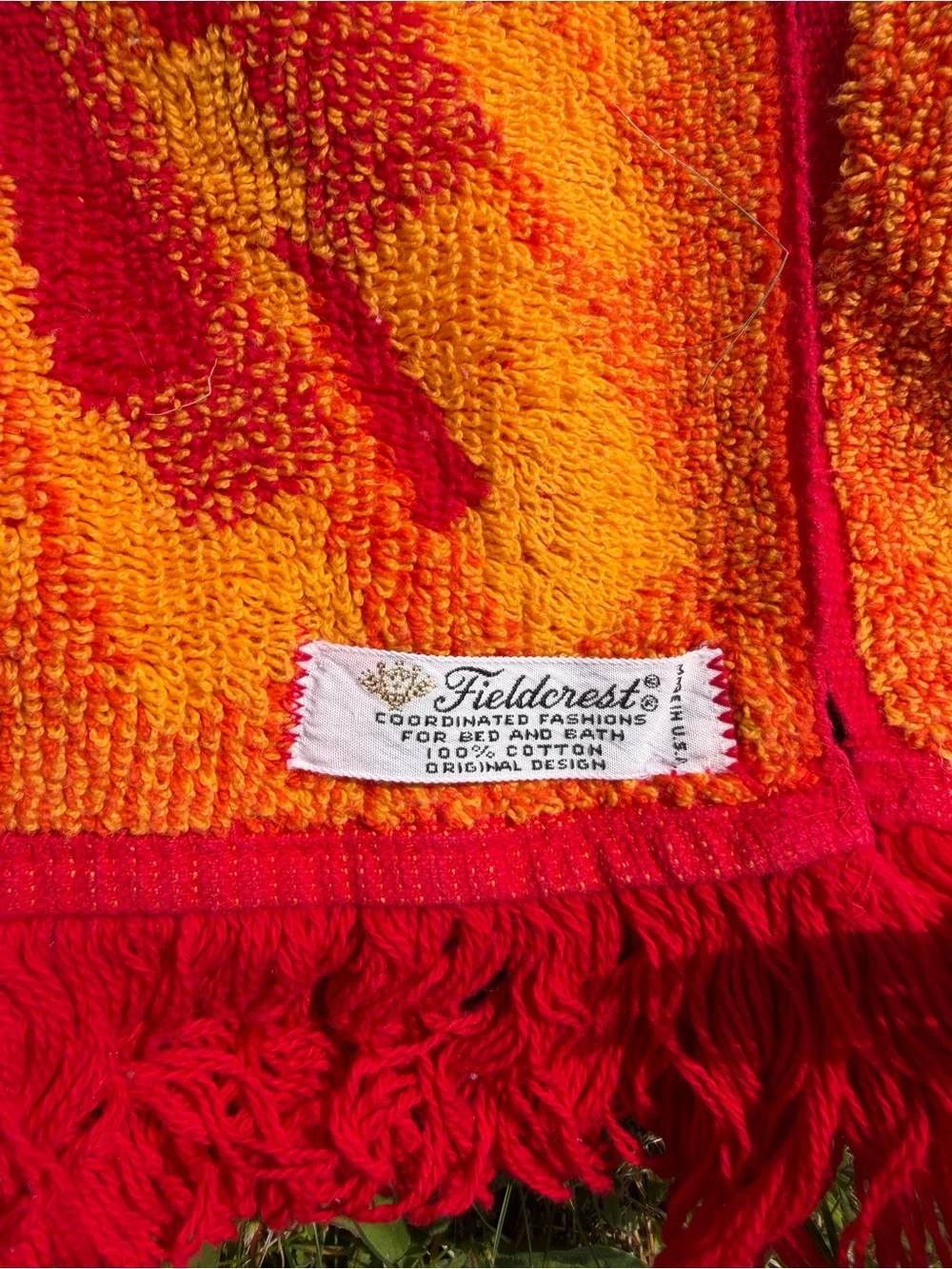 Vintage MCM Fieldcrest Hand Towel Psychedelic Red Orange Yellow Cotton Starburst